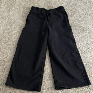 lululemon loungeful high rise wide leg cropped pants black size 8